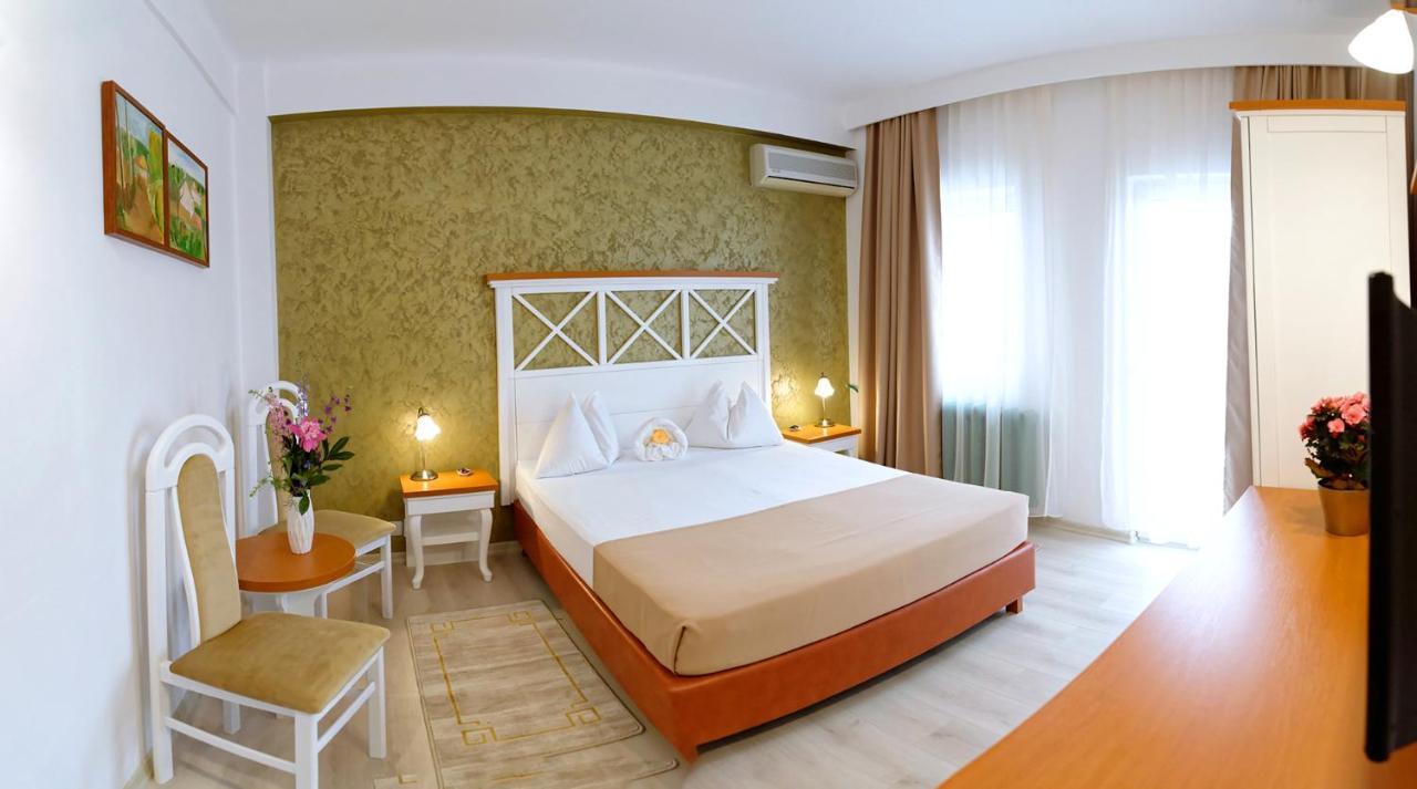 Hotel Albatros Mamaia Kültér fotó