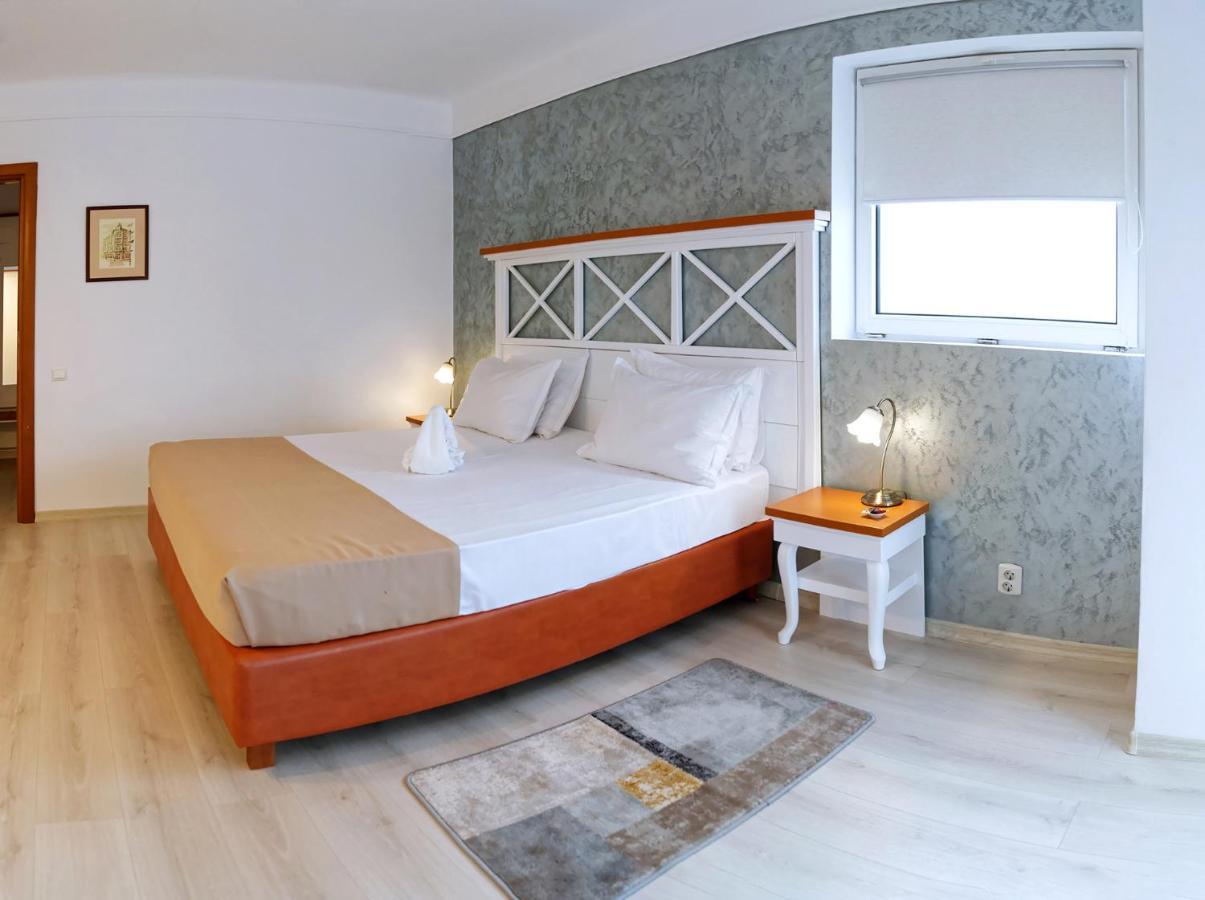 Hotel Albatros Mamaia Kültér fotó